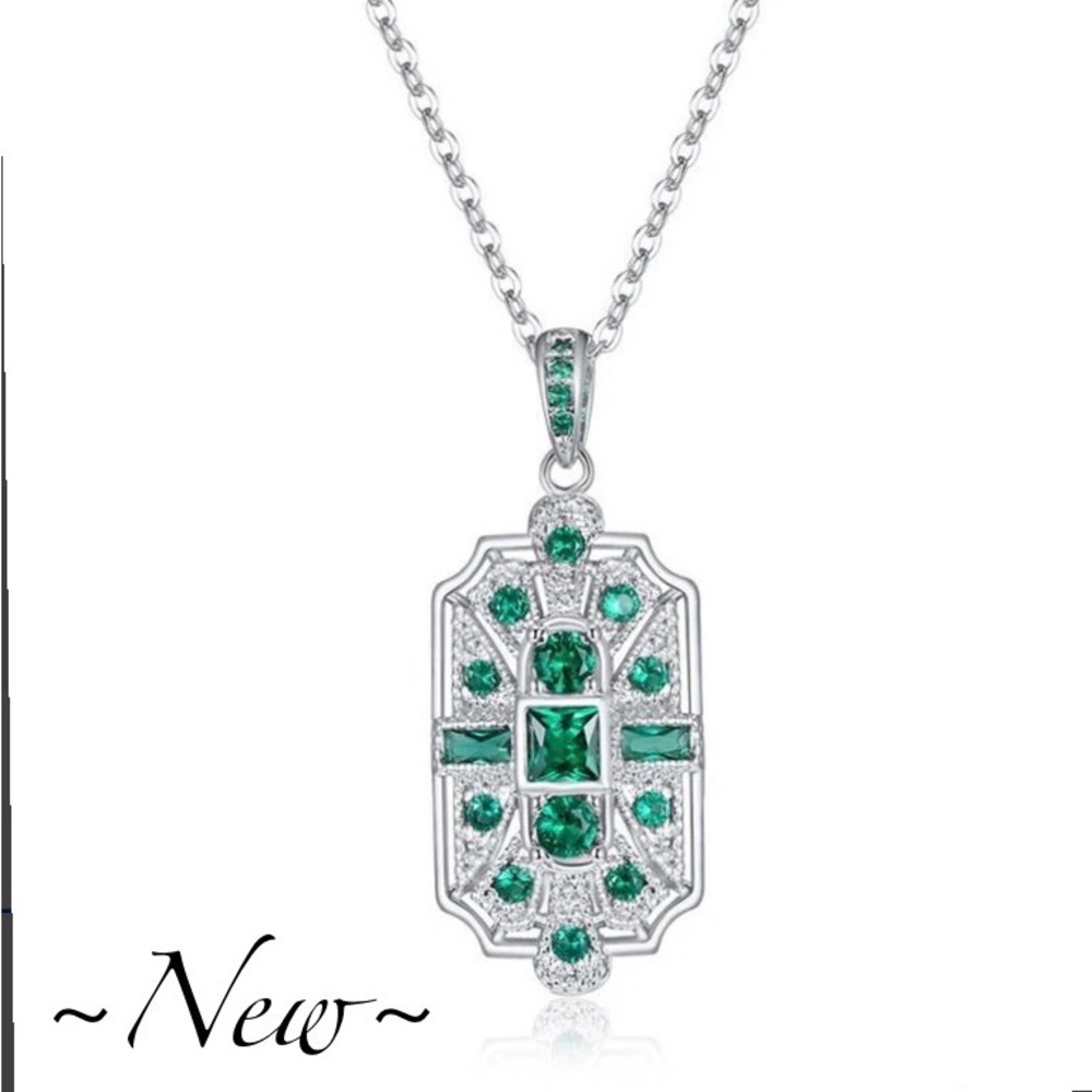 Princess Cut Silver Tone Green Cubic Zirconia Pendant Necklace ๐ฟ๐๐ฟ - Picture 2 of 6